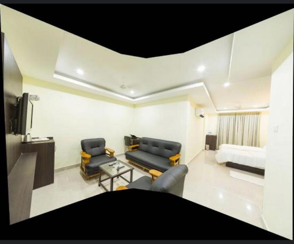 Hôtel Ample Yard à Chennai Extérieur photo