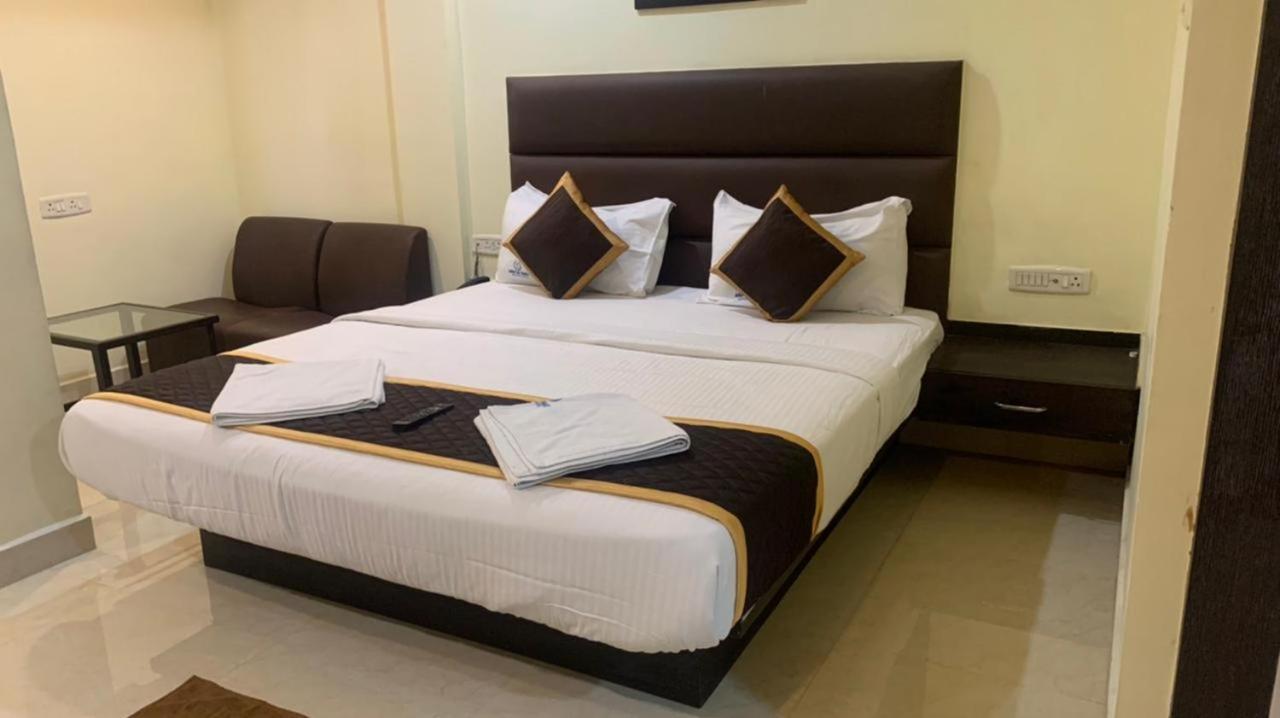 Hôtel Ample Yard à Chennai Extérieur photo